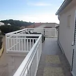 And With Wifi Hvar - 20114 Πανσιόν