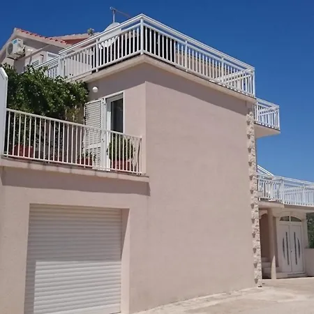 And With Wifi Hvar - 20114 بيت ضيافة 3*